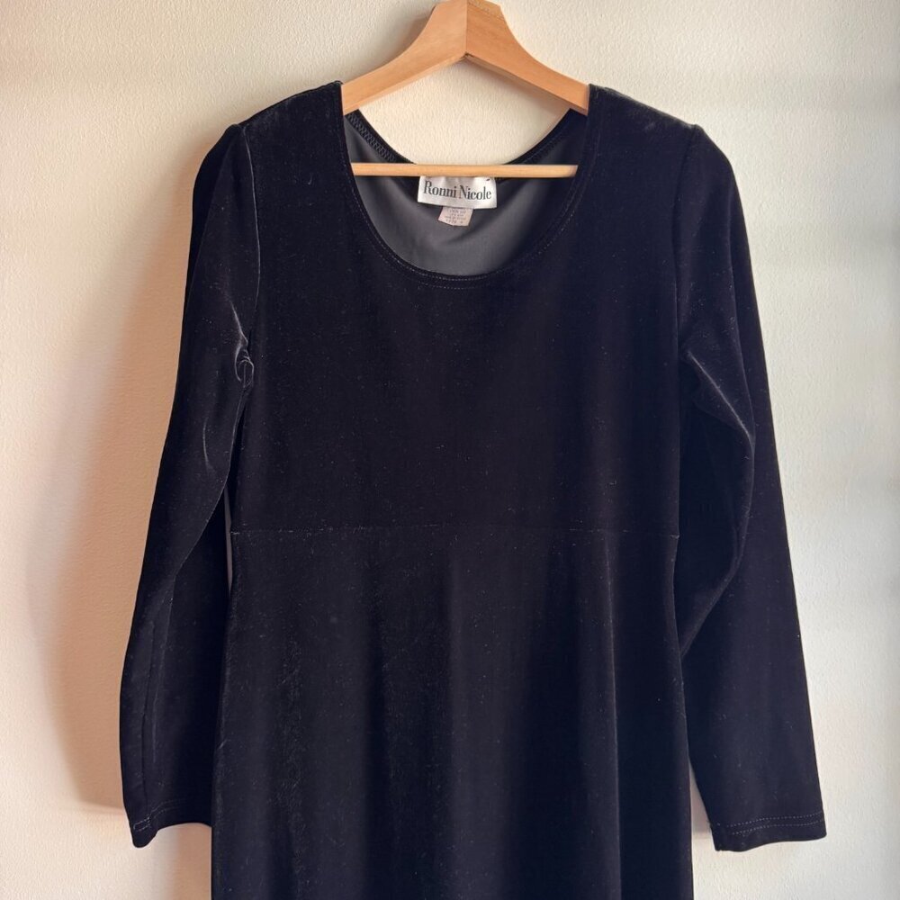 Vintage Ronni Nicole Black Velvet Maxi Dress Long Sleeve Size 8 Whimsigoth Fall - Picture 2 of 8
